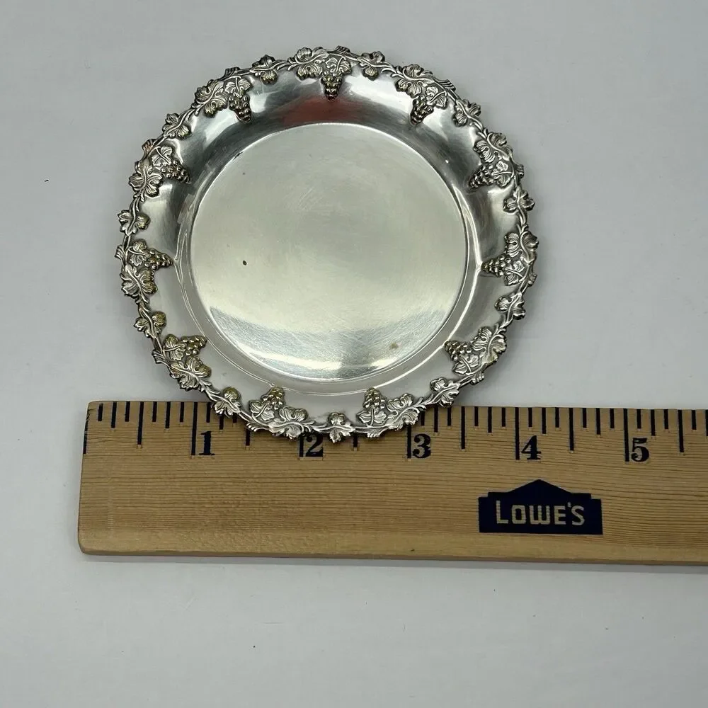 Silver Plated Beverage Coaster Set Of 4 Grapes Ornate Decor Drinks Trinket Bar